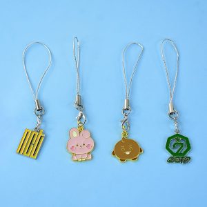 cartoon-metal-mobile-straps-and-keychains-1-pc-mix-design
