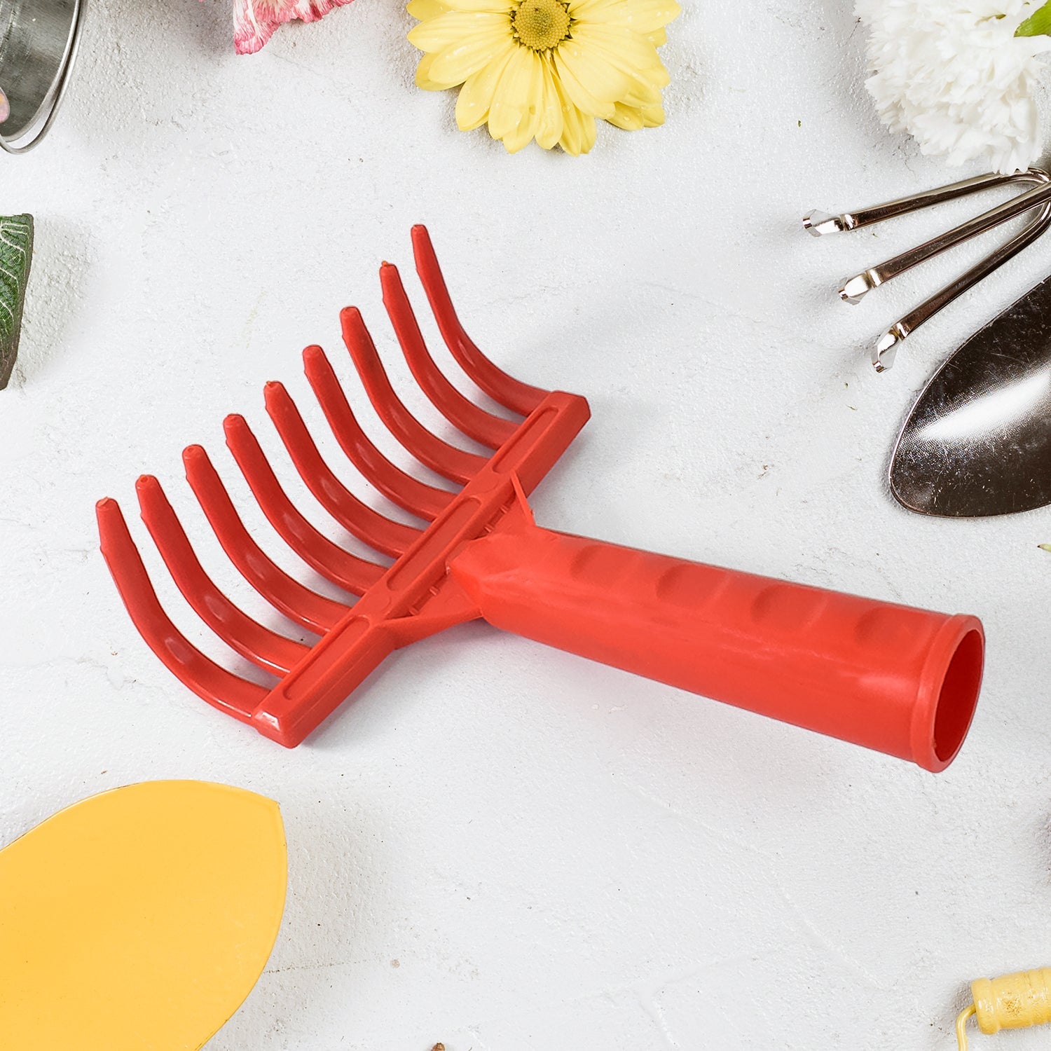 small-yard-leaf-rake-lightweight-9-tines-garden-rake-ergonomic-rake-for-lawn-1