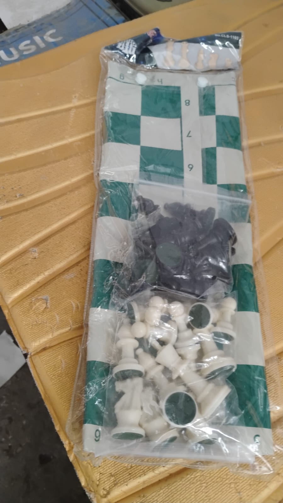 big-premium-portable-chess-set-plastic-chess-pieces-1-set