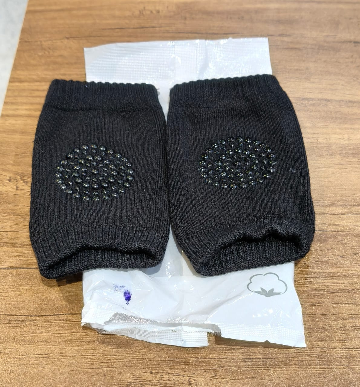 14266_black_kids_knee_protector_1pair
