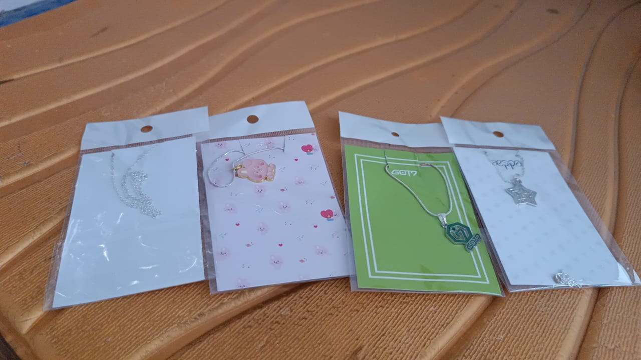 14090_mix_des_pendant_necklace_1pc