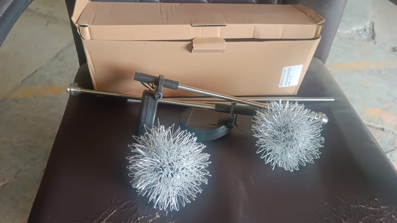 solar-powered-dandelion-garden-lights-2pc