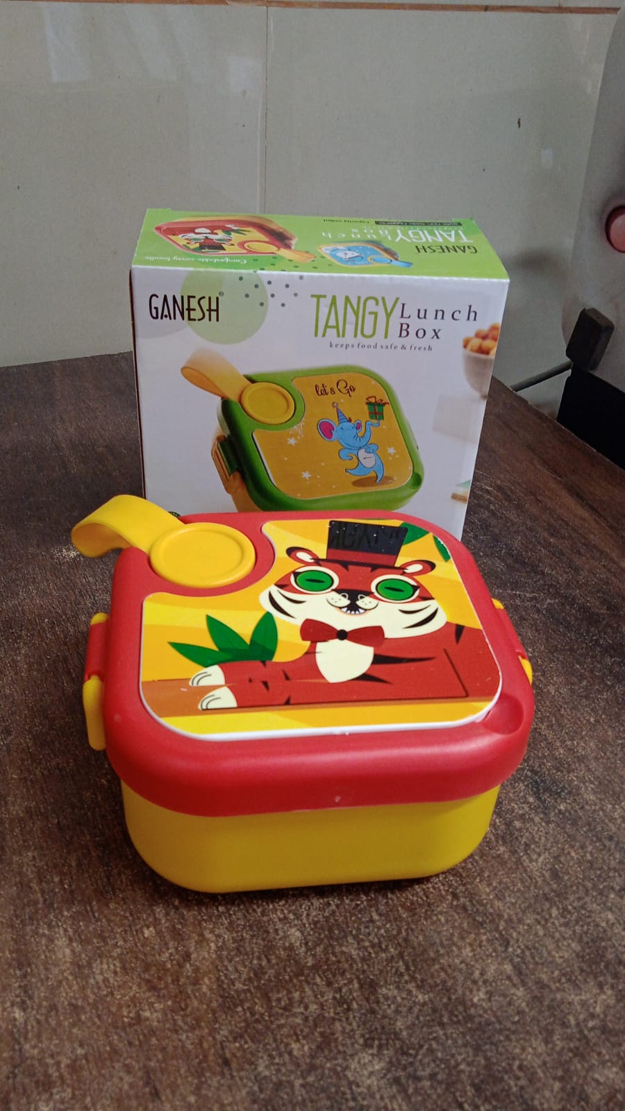 11932_ganesh_tangy_lunch_box