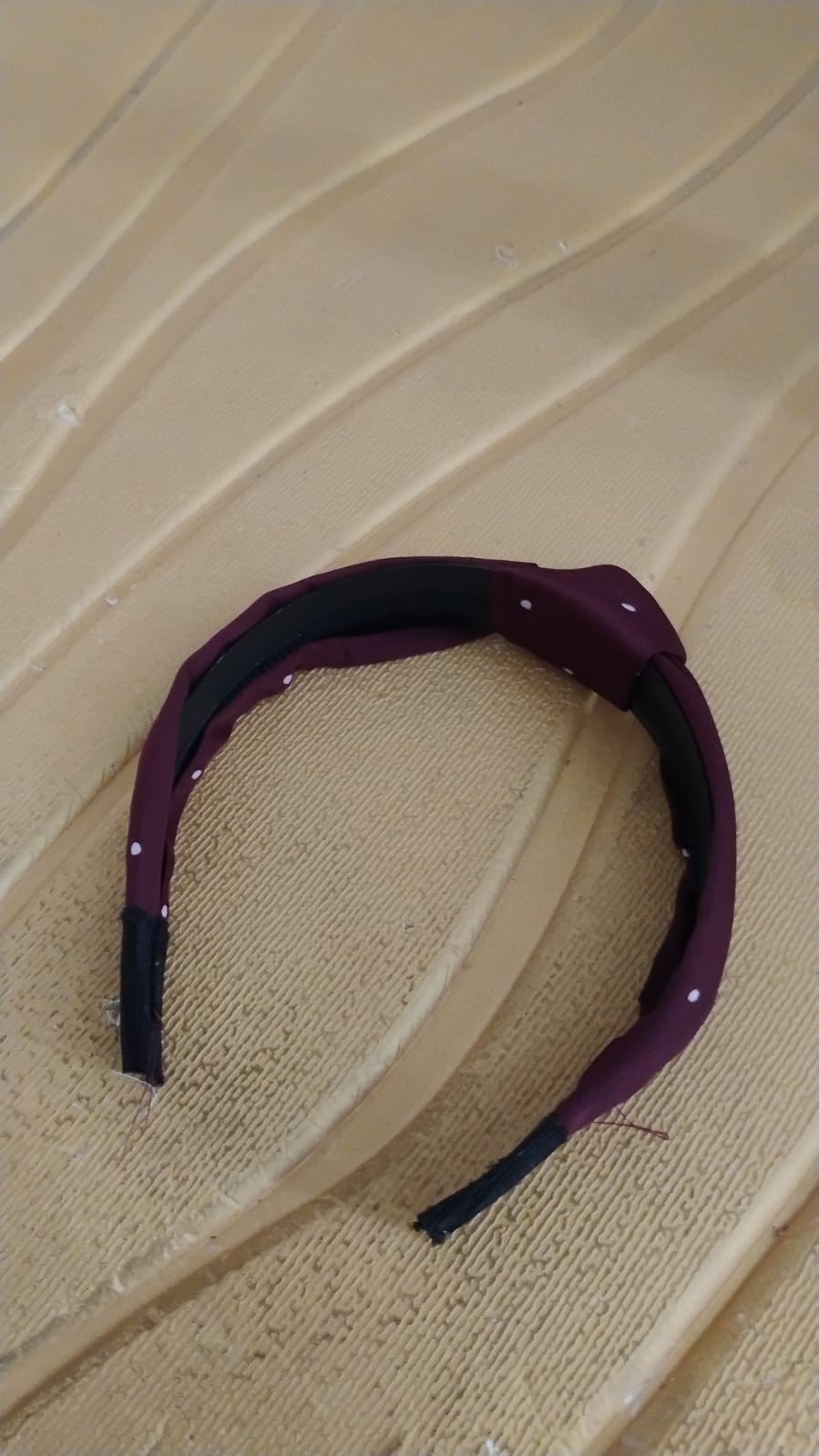 womens-polka-dot-fabric-knot-hairband-stylish-comfortable-1-pc