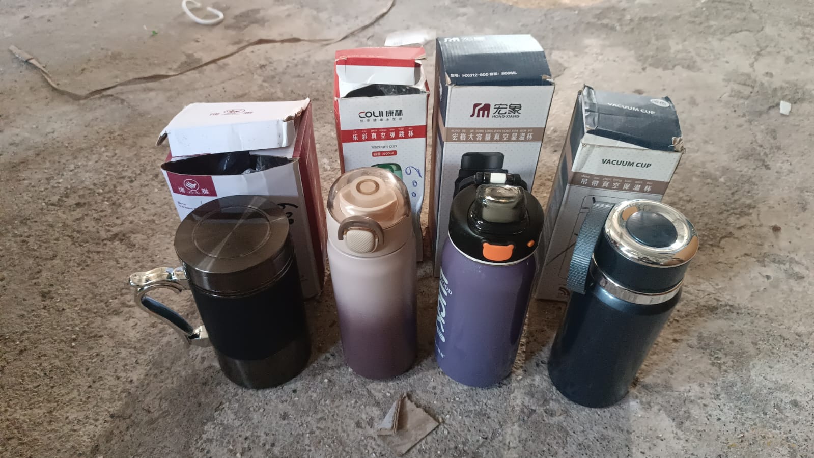 stainless-steel-water-bottles-approx-600ml-mix-design-color
