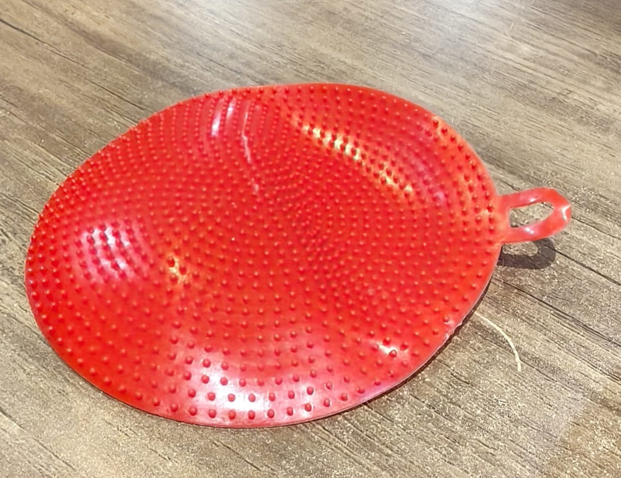 19176_red_silicone_dish_scrubber