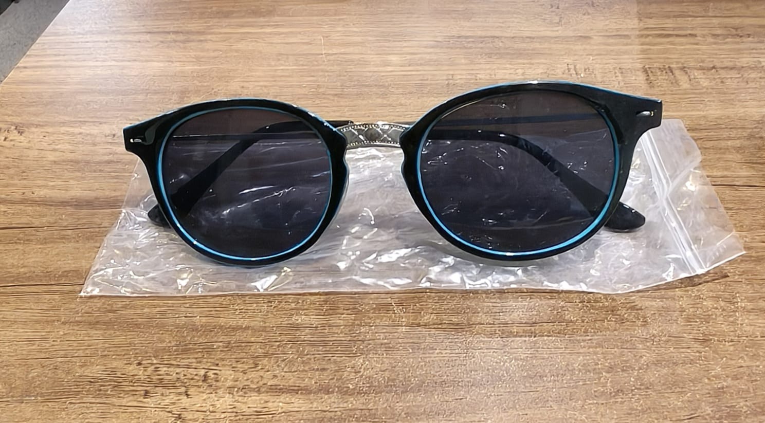 19315_sky_blue_sunglasses_1pc_no1