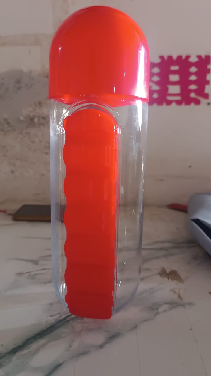 water-bottle-with-built-in-7-day-pill-organizer-approx-900ml-1-pc