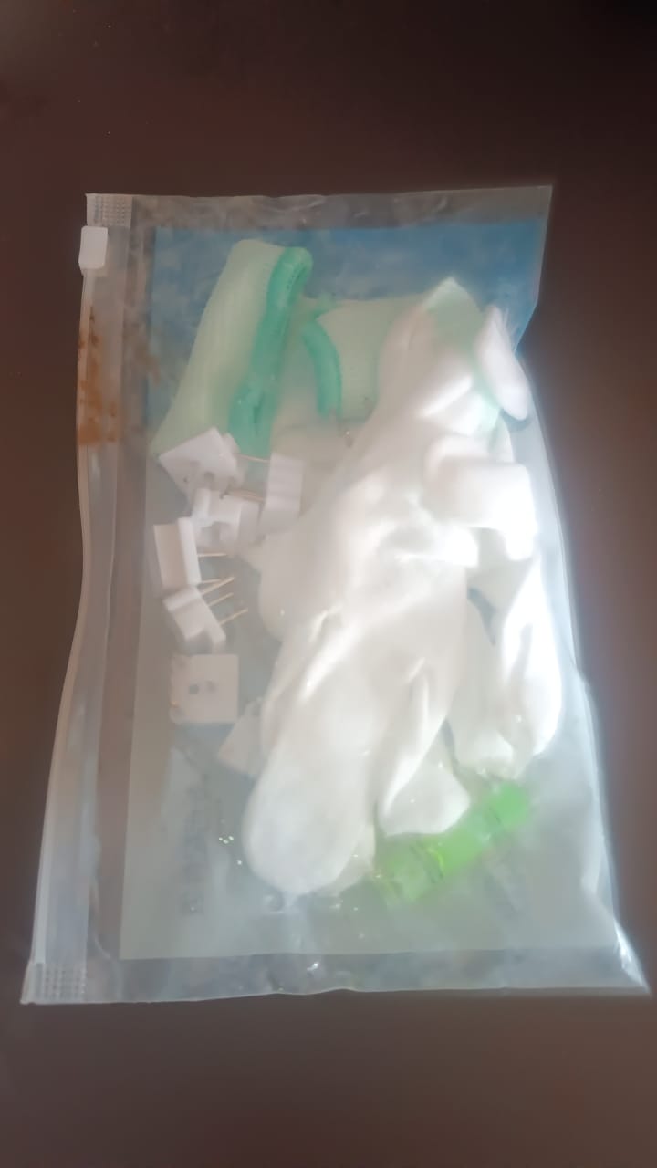 multi-purpose-picture-hanging-kit