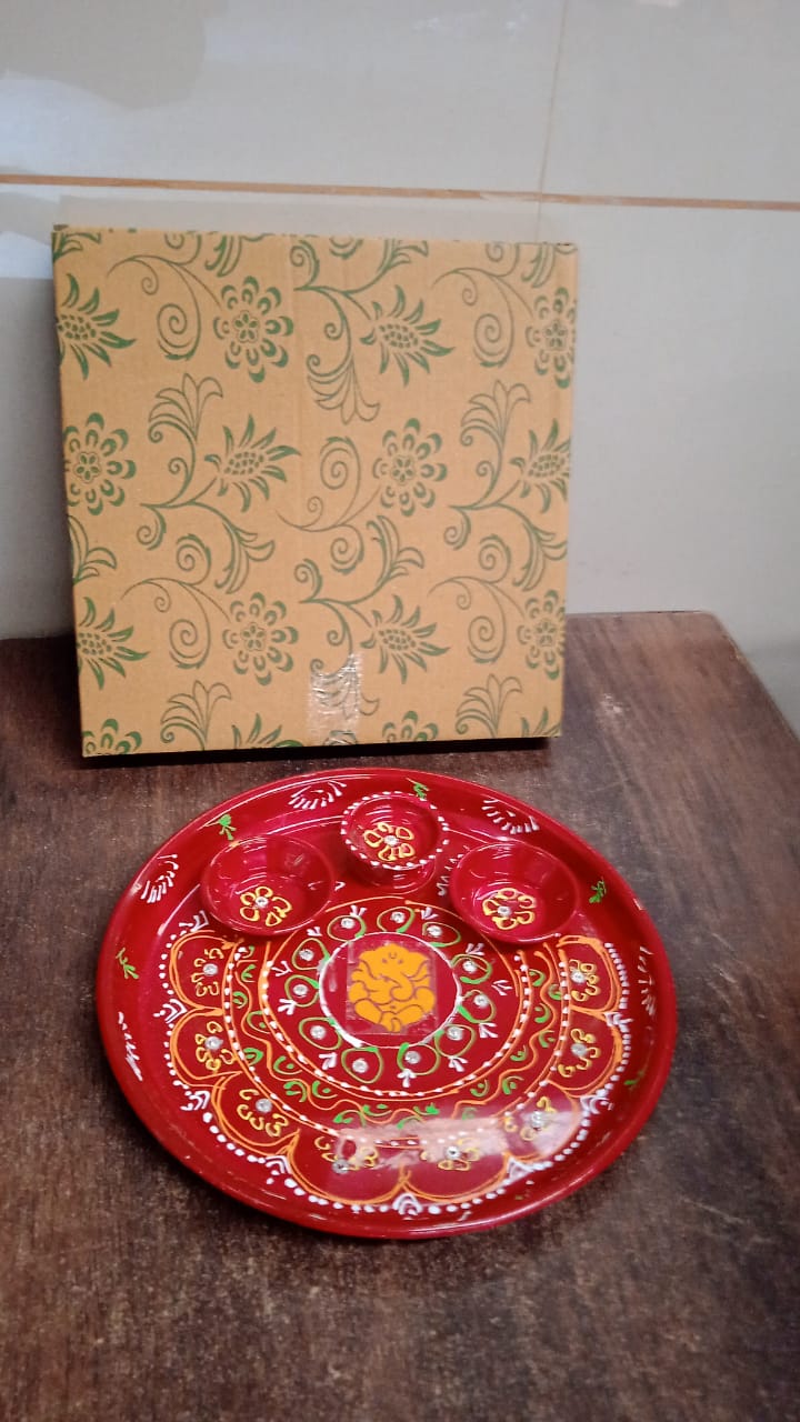 hand-painted-decorative-pooja-thali-with-ganesha-motif-and-diyas